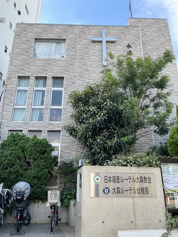 完成！外観が一新されました。サイディングの優しい色調が印象的です。