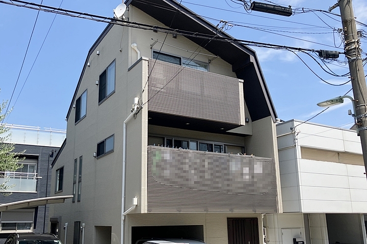 リフォーム前の外観。
