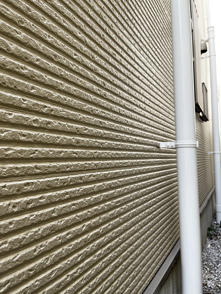 従来の家の雰囲気と同様にしてもらいたいことと、なるべく長持ちするようにしてもらいたいと思いました。また、周りの住宅への配慮をお願いしたかったです。