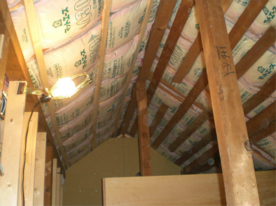 キタセツ　大田区　リノベーション　全面改装　施工中　屋根裏