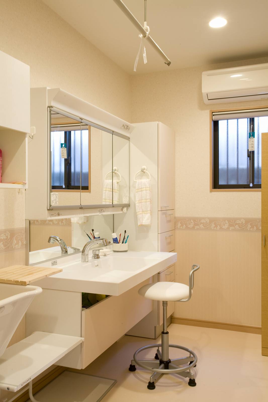 東京都　大田区　Ｍ様邸　全面改装リフォーム　洗面脱衣所