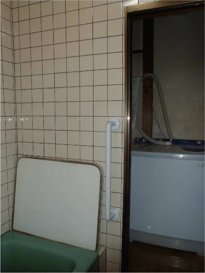 キタセツ　大田区　介護保険を使用した手すり設置工事　完成