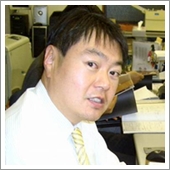 営業担当　伴野